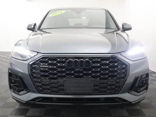 Daytona Gray Pearl Effect 2024 Audi Q5 45 S line quattro Premium
