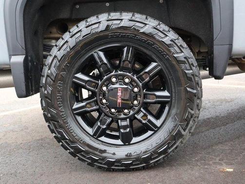 2025 GMC Sierra 2500 AT4