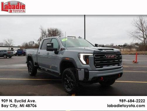 2025 GMC Sierra 2500 AT4