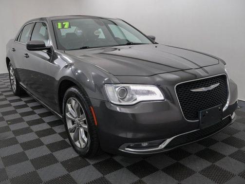 2017 Chrysler 300 Limited