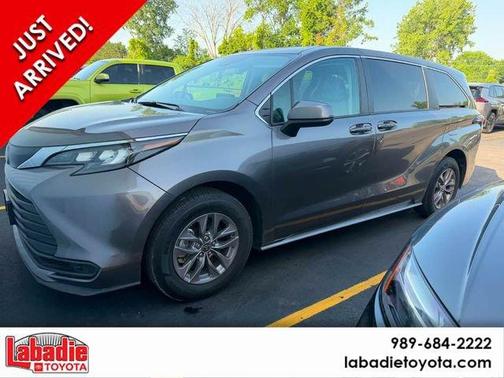Predawn Gray Mica 2024 Toyota Sienna LE