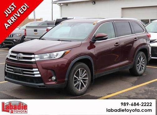 Ooh La La Rouge Mica 2019 Toyota Highlander XLE