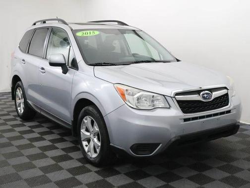 Ice Silver Metallic 2015 Subaru Forester 2.5i Premium
