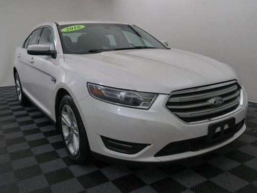 2016 Ford Taurus SEL
