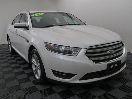 2016 Ford Taurus SEL