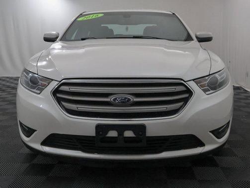 2016 Ford Taurus SEL