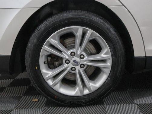 2016 Ford Taurus SEL