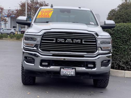 2020 RAM 2500 Laramie Crew Cab 4X4 6'4' Box