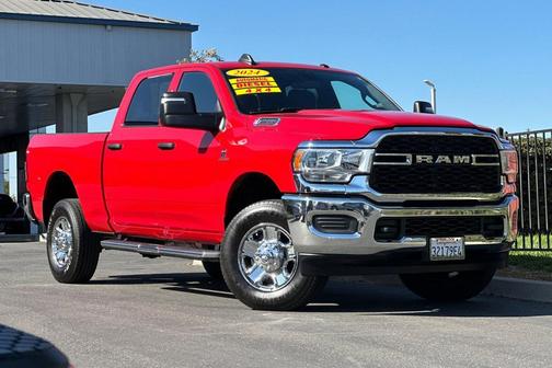 2024 RAM 2500 Tradesman Crew Cab 4x4 6'4' Box
