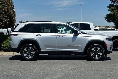 2024 Jeep Grand Cherokee 4xe Base