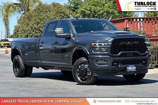 2025 RAM 3500 Limited Crew Cab 4x4 8' Box