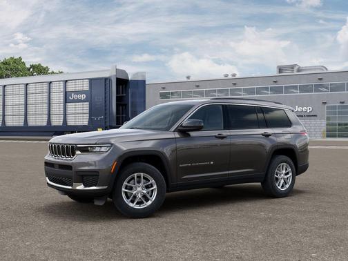 Baltic Gray Metallic Clearcoat 2026 Jeep Grand Cherokee L Altitude