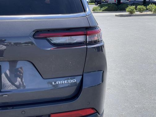 Baltic Gray Metallic Clearcoat 2026 Jeep Grand Cherokee L Altitude