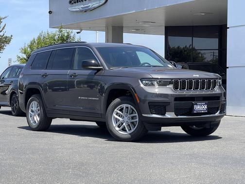 Baltic Gray Metallic Clearcoat 2026 Jeep Grand Cherokee L Altitude