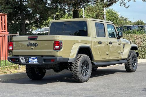 2025 Jeep Gladiator High Tide