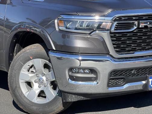 Granite Crystal Metallic Clearcoat 2026 RAM 1500 Big Horn/Lone Star