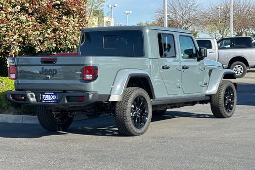 2025 Jeep Gladiator Nighthawk