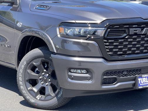 Granite Crystal Metallic Clearcoat 2026 RAM 1500 Big Horn/Lone Star