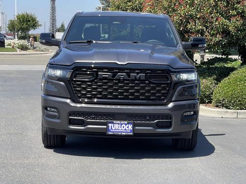 Granite Crystal Metallic Clearcoat 2026 RAM 1500 Big Horn/Lone Star
