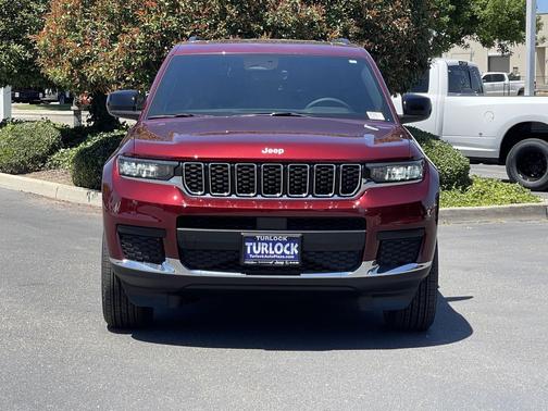 Velvet Red Pearlcoat 2026 Jeep Grand Cherokee L Altitude