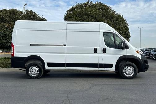 2025 RAM ProMaster 2500 Tradesman