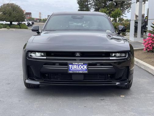Diamond Black Crystal Pearlcoat 2026 Dodge Charger R/T