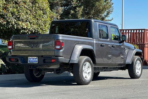 2022 Jeep Gladiator Sport S