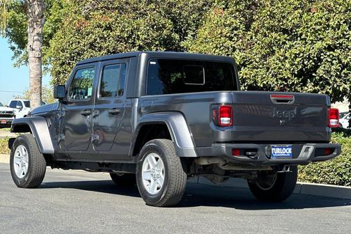 2022 Jeep Gladiator Sport S