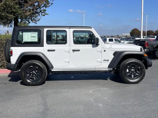 2025 Jeep Wrangler Sport