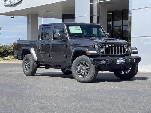 Granite Crystal Metallic Clearcoat 2026 Jeep Gladiator Sport S