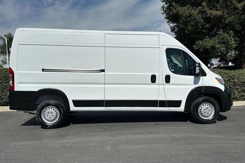 2025 RAM ProMaster 2500 Tradesman