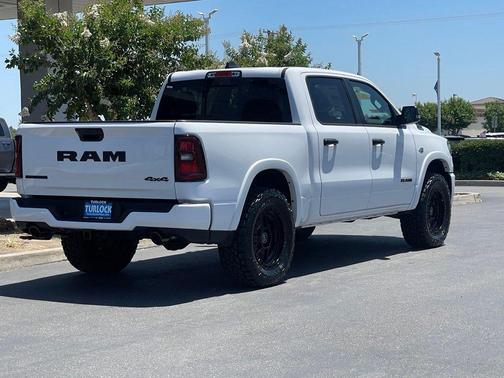 Bright White Clearcoat 2026 RAM 1500 Big Horn/Lone Star