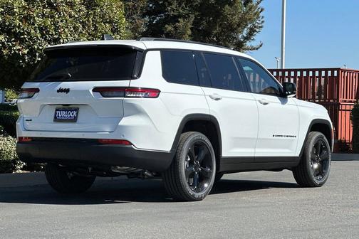 2025 Jeep Grand Cherokee L Altitude