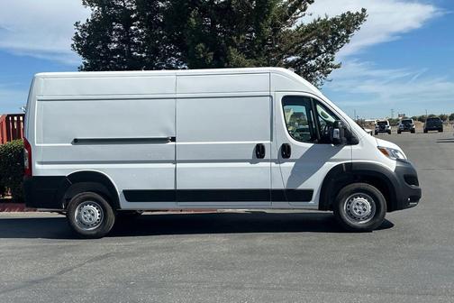 2025 RAM ProMaster 2500 Tradesman