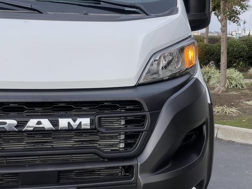 2025 RAM ProMaster 2500 Tradesman