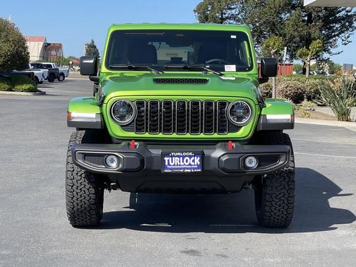 Mojito Clearcoat 2026 Jeep Wrangler Rubicon