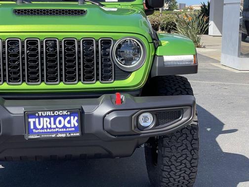 Mojito Clearcoat 2026 Jeep Wrangler Rubicon