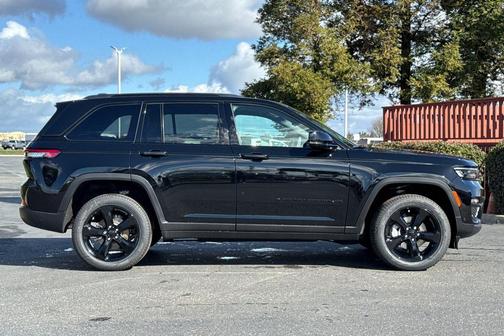 2025 Jeep Grand Cherokee Limited X