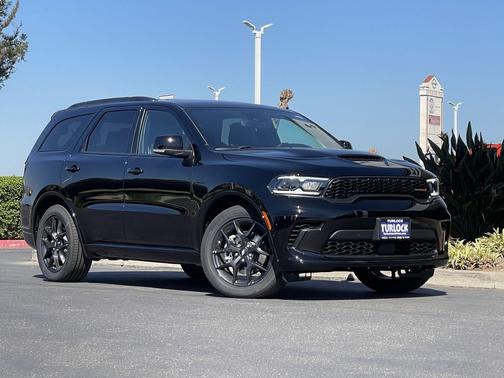 DB Black Clearcoat 2026 Dodge Durango GT Plus
