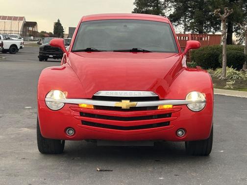 2003 Chevrolet SSR LS