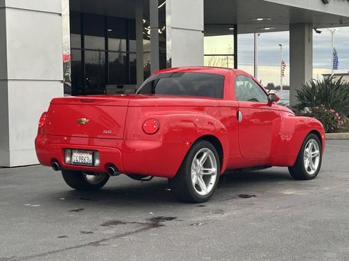 2003 Chevrolet SSR LS