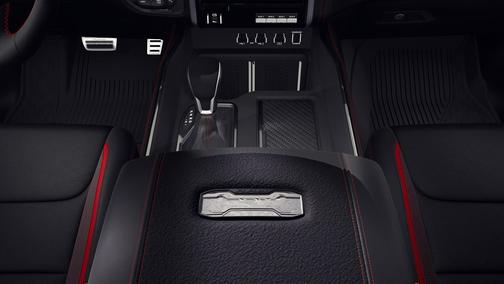 Diamond Black Crystal Pearlcoat 2027 RAM 1500 RHO