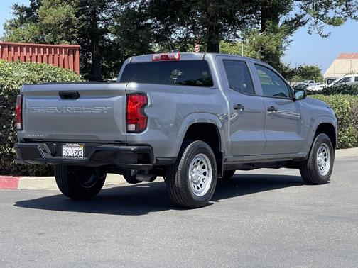 Sterling Gray Metallic 2023 Chevrolet Colorado WT