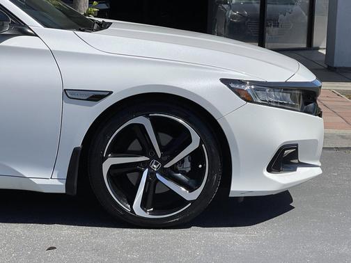 Platinum White Pearl 2022 Honda Accord Sport 1.5T