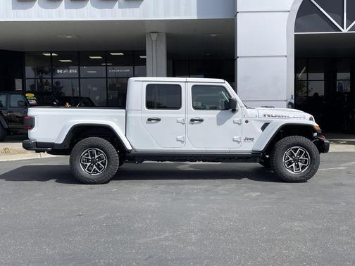 White 2026 Jeep Gladiator Rubicon