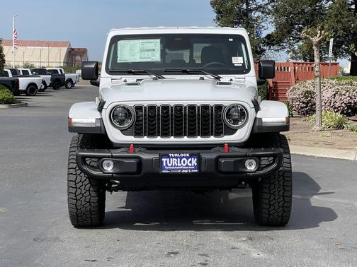 White 2026 Jeep Gladiator Rubicon