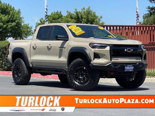 Sand Dune Metallic 2024 Chevrolet Colorado ZR2