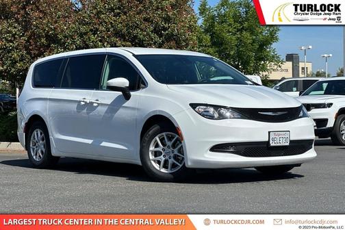 2023 Chrysler Voyager LX