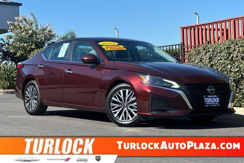 2023 Nissan Altima 2.5 SV