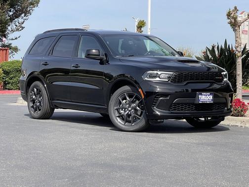 DB Black Clearcoat 2026 Dodge Durango GT HEMI V8 AWD
